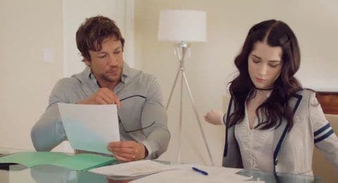 Thầy giáo tôi dạy thêm không thể kiểm soát được bản thân